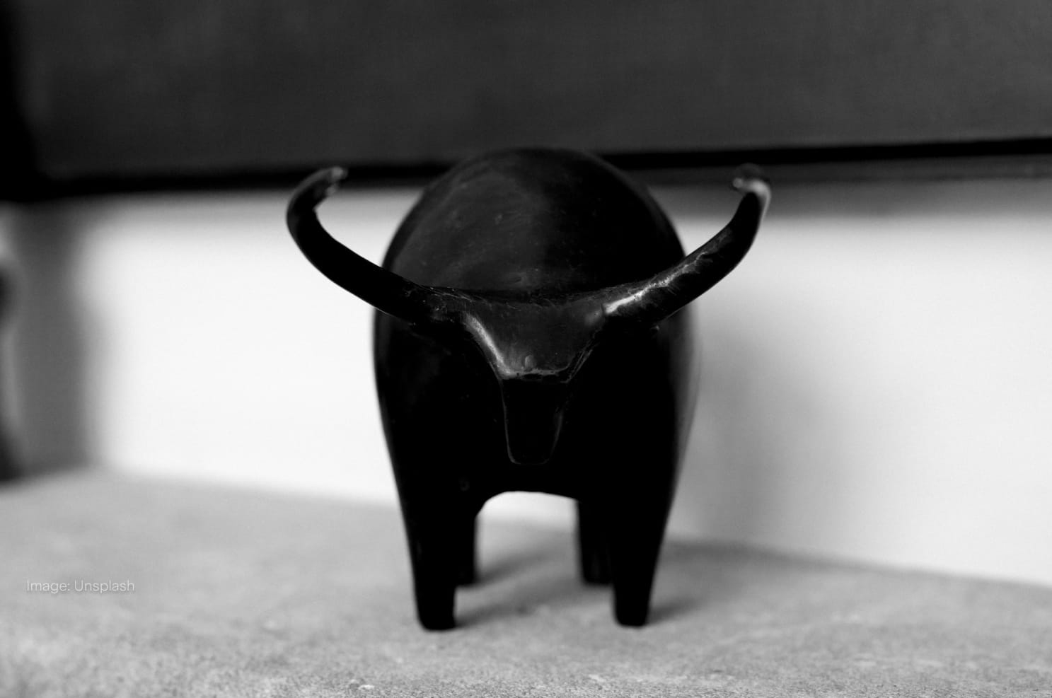 bull-statue-on-desk-banner.jpg