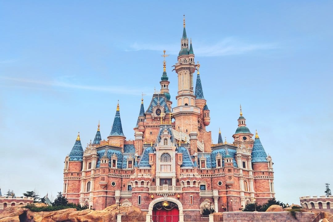 disneyland-castle-shanghai.jpg